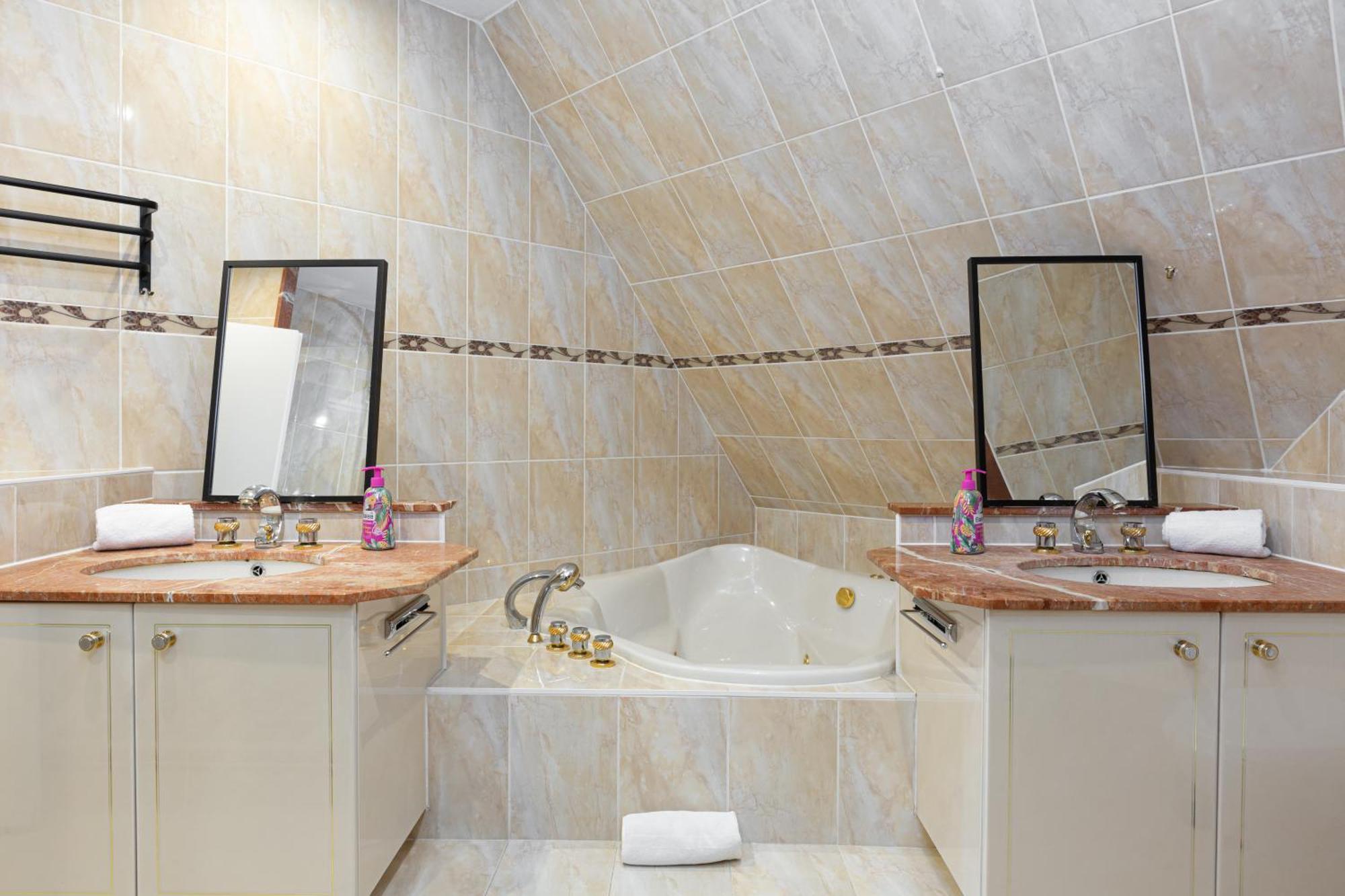 Gites Spa Strasbourg - Villa Ours - Spa Prive, Sauna, Borne D'Arcade, Babyfoot Ittenheim Eksteriør bilde