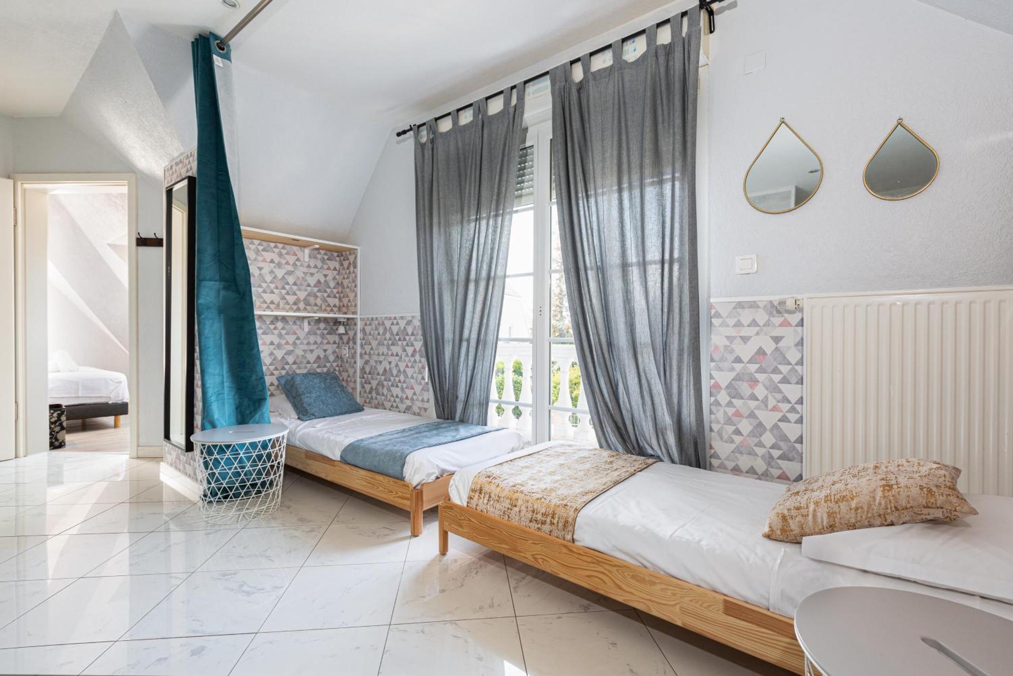Gites Spa Strasbourg - Villa Ours - Spa Prive, Sauna, Borne D'Arcade, Babyfoot Ittenheim Eksteriør bilde