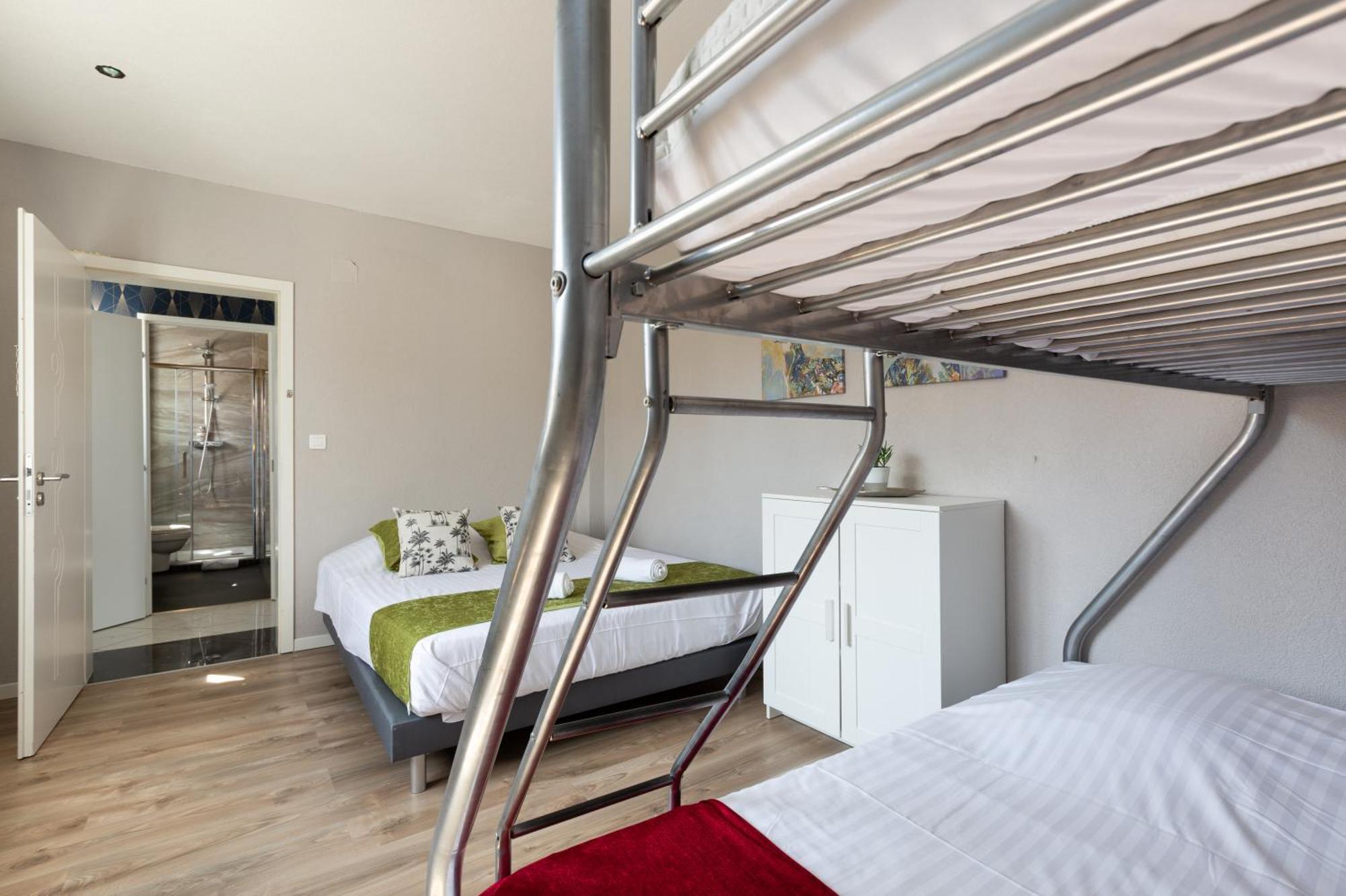 Gites Spa Strasbourg - Villa Ours - Spa Prive, Sauna, Borne D'Arcade, Babyfoot Ittenheim Eksteriør bilde